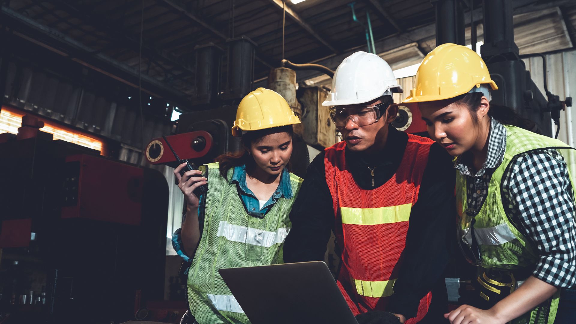 The Growing Skills Gap Is Reshaping Canadian Manufacturing